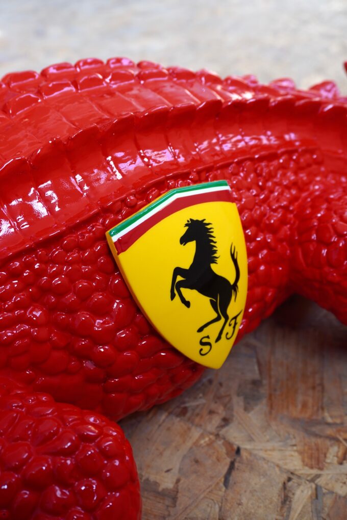 Crocodile-ferrari-rouge