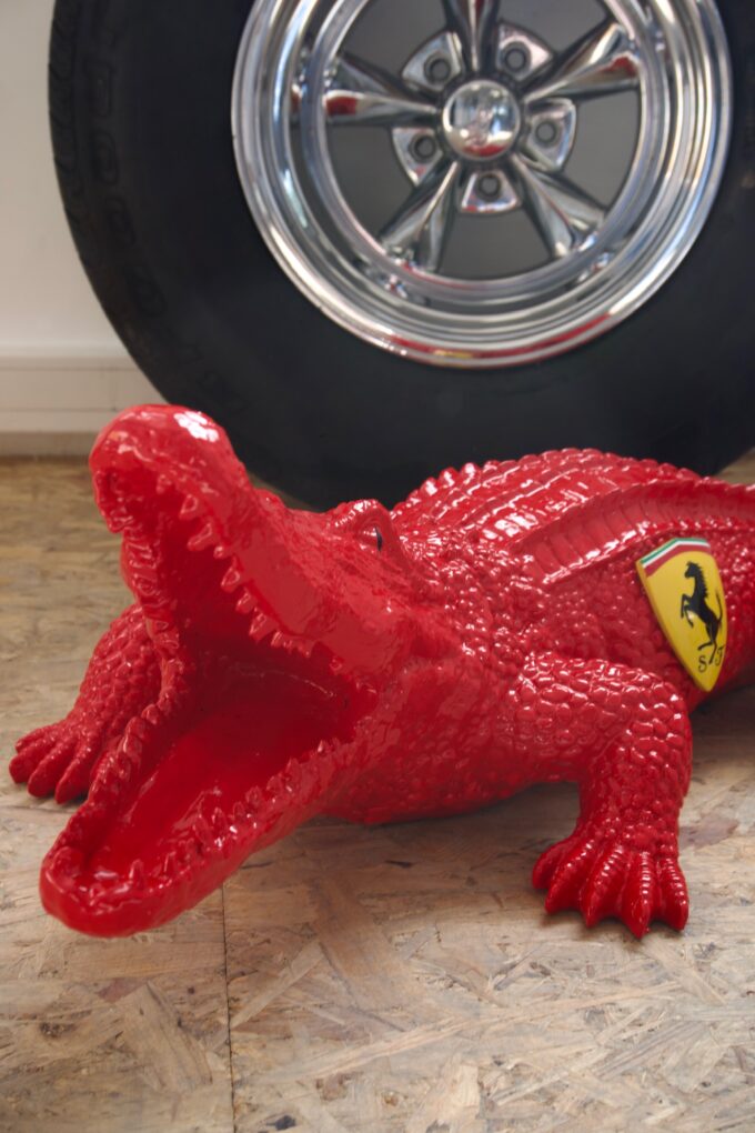 Crocodile-ferrari-rouge